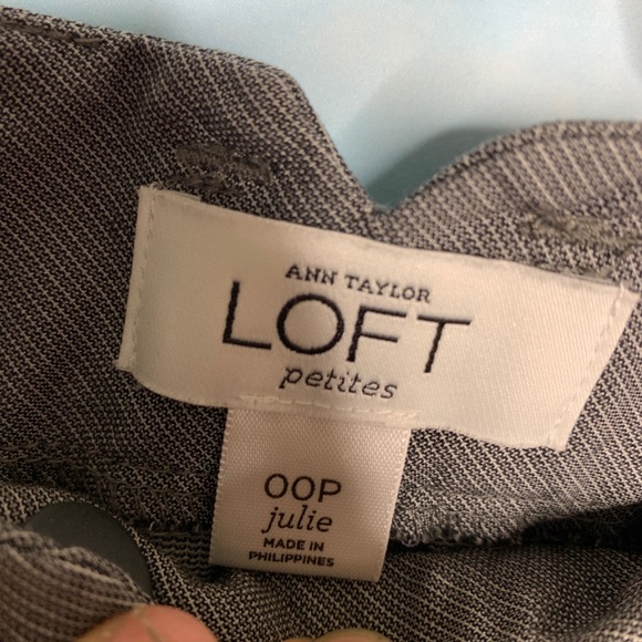 Loft- Gray Striped Trousers size 00P - Picture 2 of 7